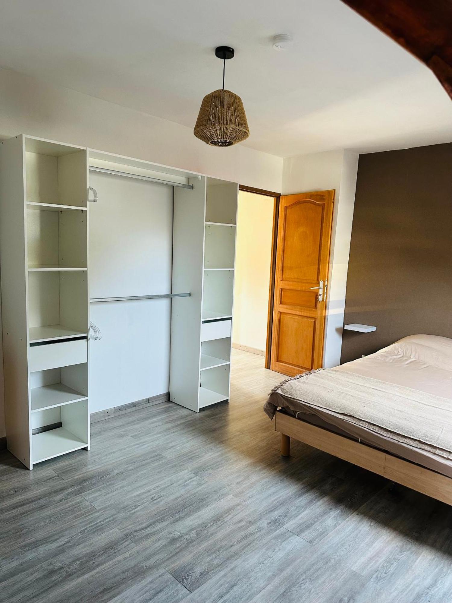 グイネス Au Cosy Bed & Breakfast エクステリア 写真